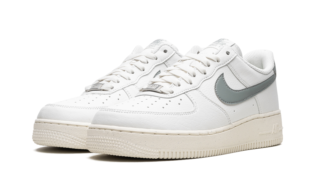 AIR FORCE 1 &