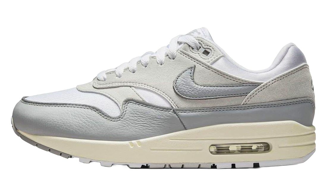 Air Max 1 &
