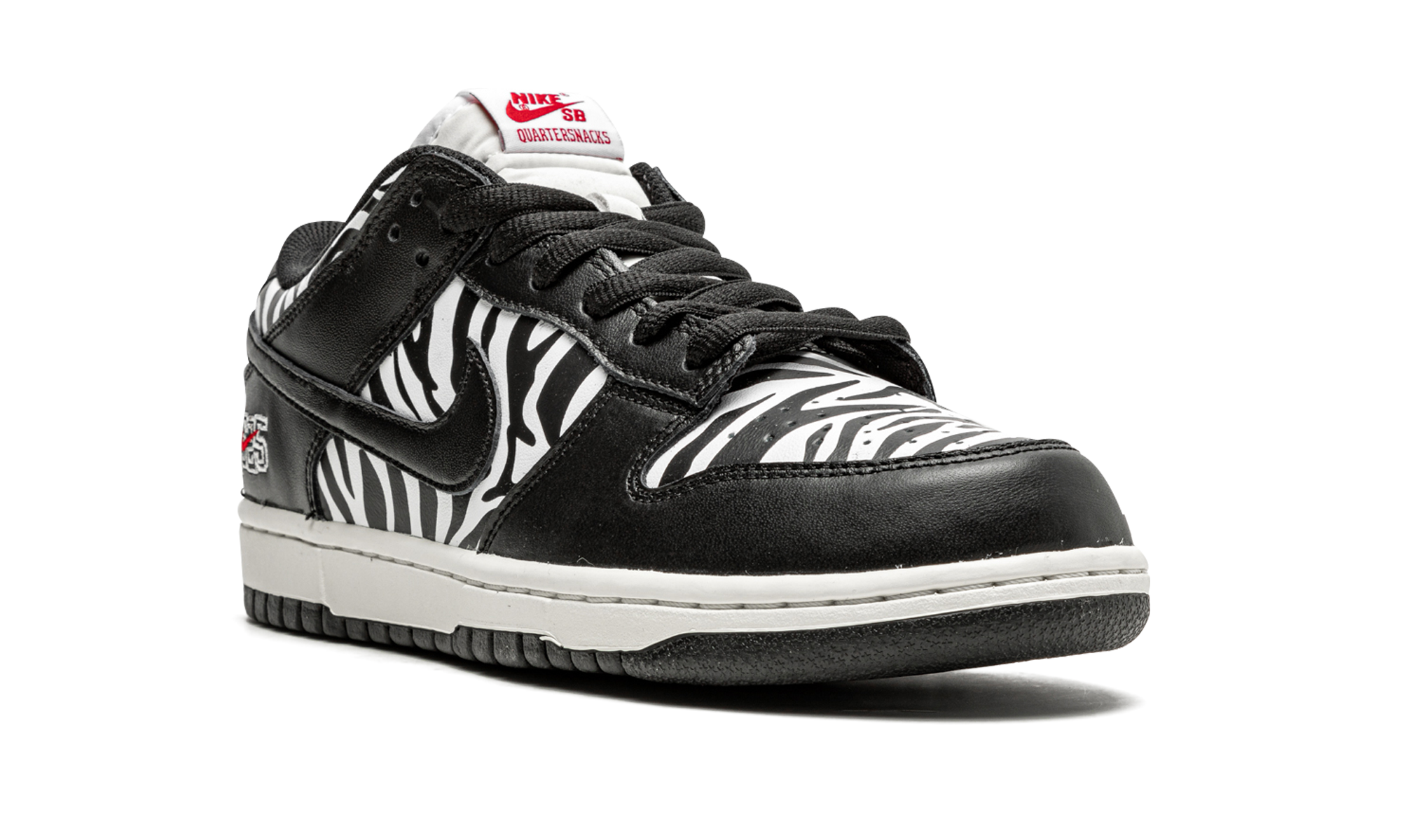 SB Dunk Low OG QS "Quarter Snacks" DM3510 001