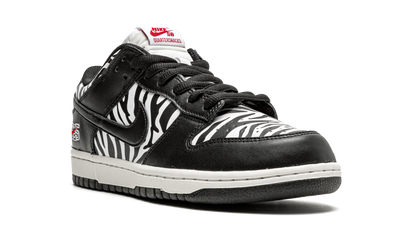 SB Dunk Low OG QS "Quarter Snacks" DM3510 001