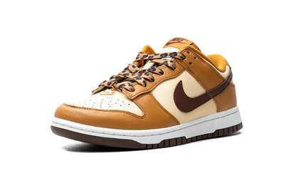 Dunk Low SE WMNS "Cherry Charms - Desert Ochre" HQ7487 700