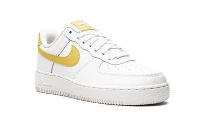 AIR FORCE 1 LO MNS WMNS "White / Saturn Gold" 315115 170