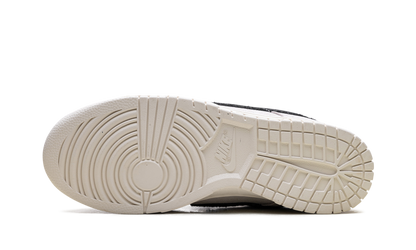 Dunk Low SE WMNS "Team Red" HQ3502 100