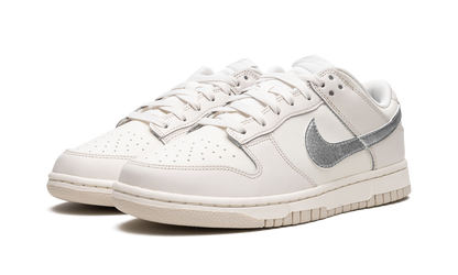 DUNK LO ESS TREND MNS WMNS "Sail / Oxygen Purple" DX5930 100