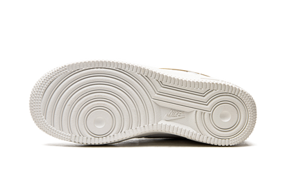 AIR FORCE 1 MNS WMNS "White / Gold / Silver" DD8959 106