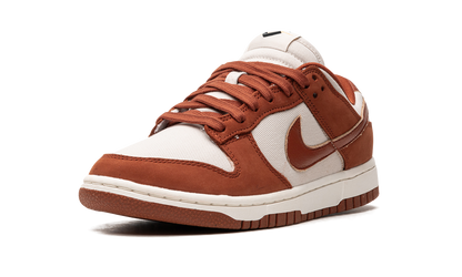 NIKE DUNK LO LX WMNS "Rugged Orange" DZ2710 101