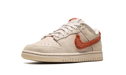DUNK LO MNS WMNS "Terry Swoosh" DZ4706 200