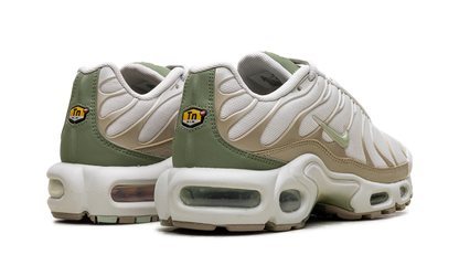 Air Max Plus WMNS "Light Bone / Honeydew / Alligator" DX8954 001