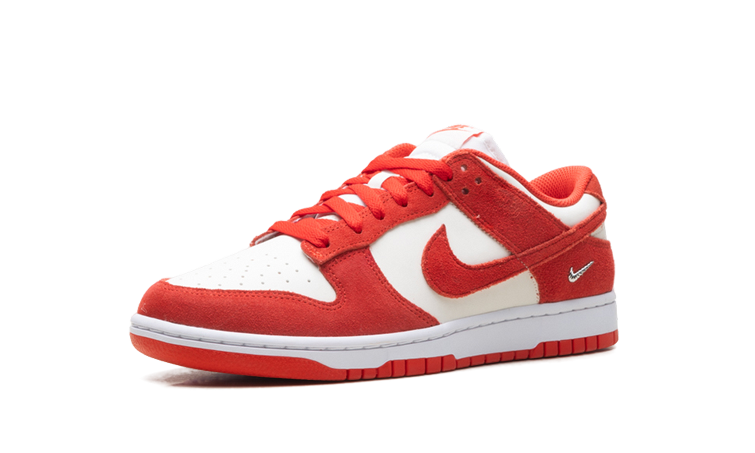 Dunk Low WMNS "Sail White Metallic Silver Light Crimson" IO4244 103