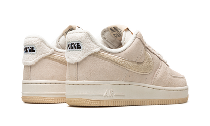 AIR FORCE 1 &