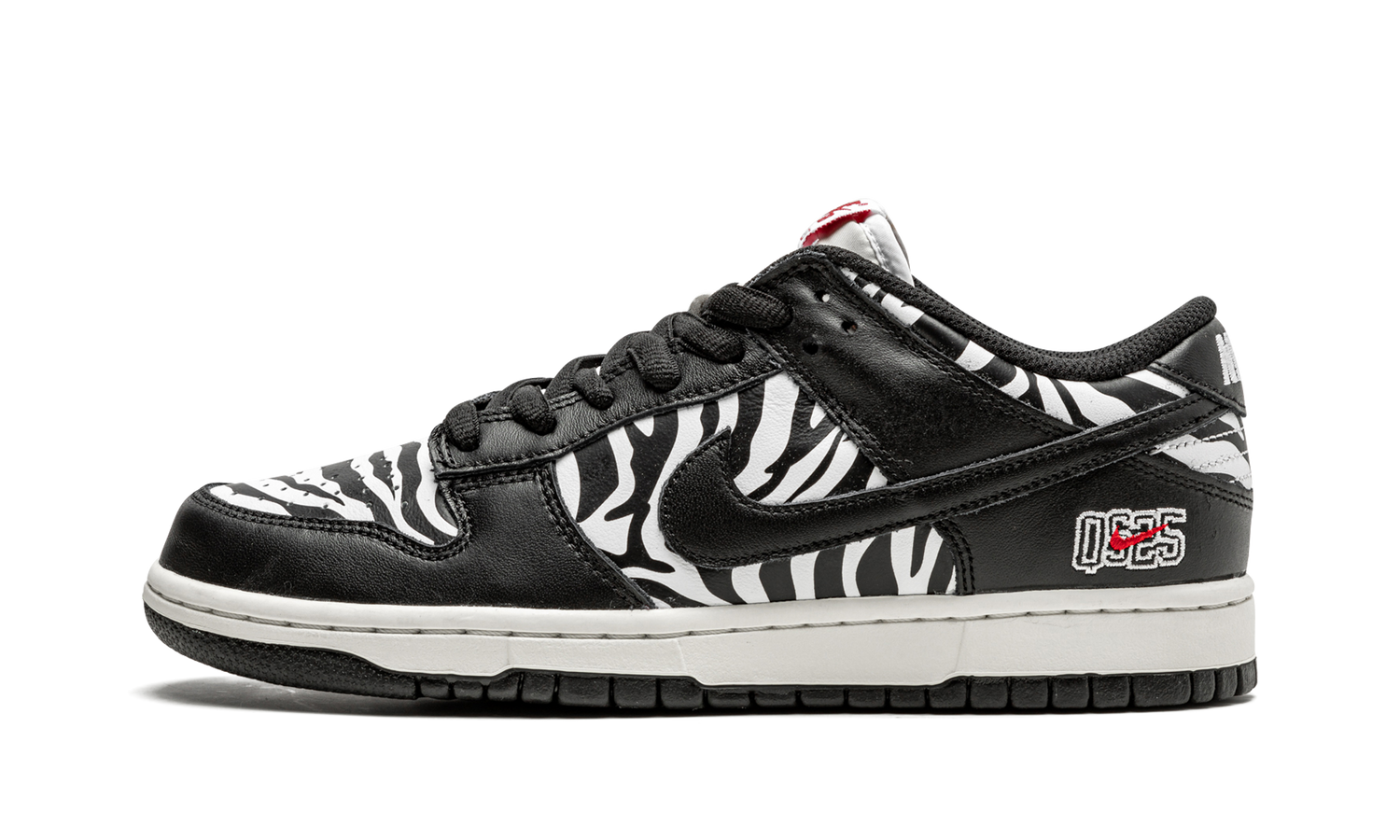 SB Dunk Low OG QS "Quarter Snacks" DM3510 001
