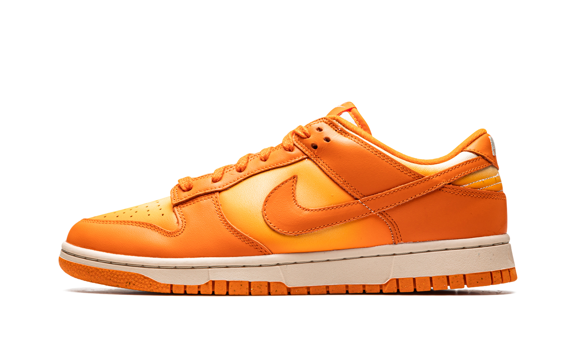 DUNK LO MNS WMNS "Magma Orange" DX2953 800