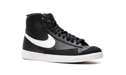 Blazer Mid 77 Next Nature Wmns "Black / White" DO1344 001