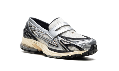 1906L "Silver Metallic Cream" U1906LOB
