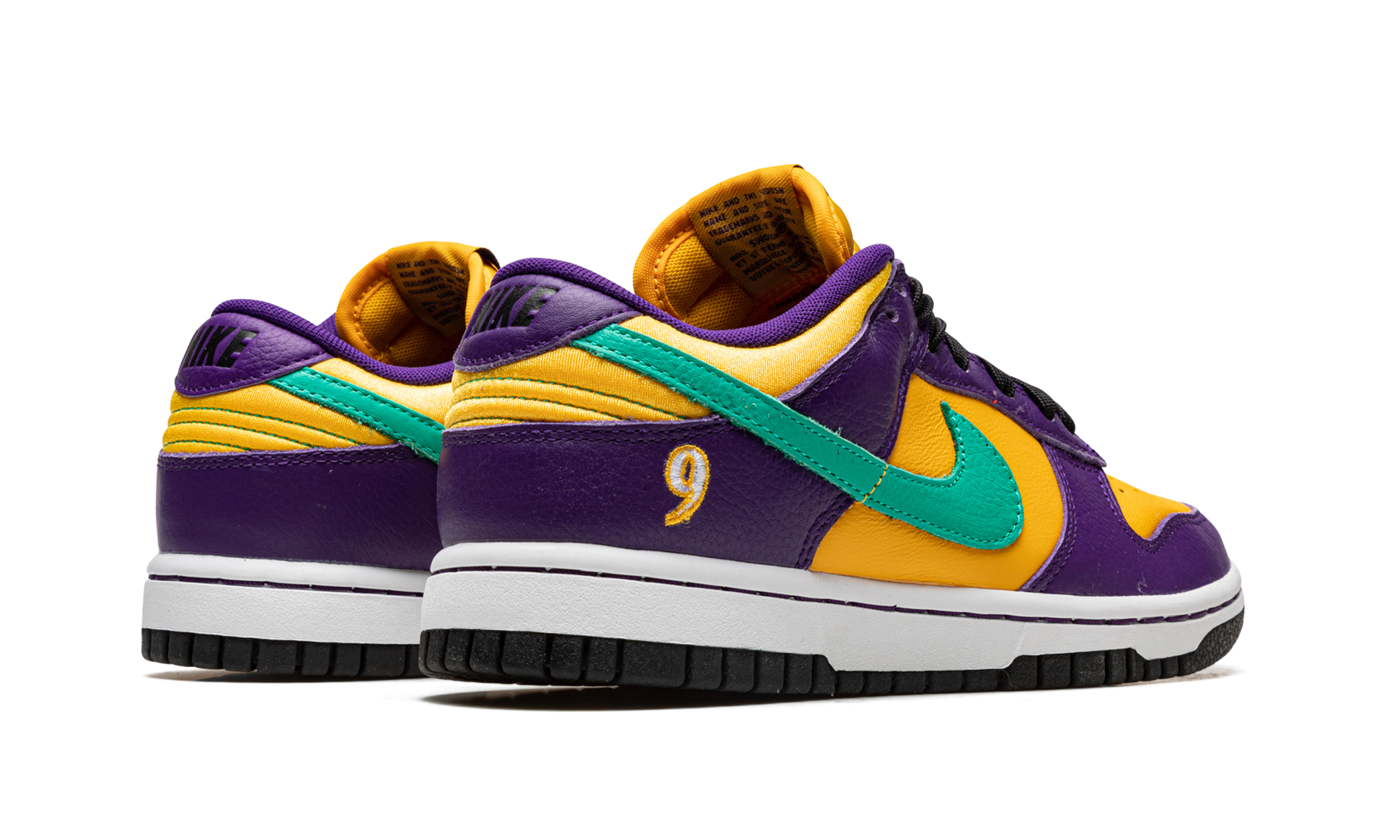 DUNK LOW WMNS "Lisa Leslie" DO9581 500