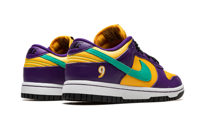 DUNK LOW WMNS "Lisa Leslie" DO9581 500