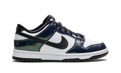 Dunk Low SE WMNS "Just Do It Iridescent" FQ8143 001