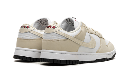 NIKE DUNK LO LX WMNS "Coconut Milk" DZ2710 100