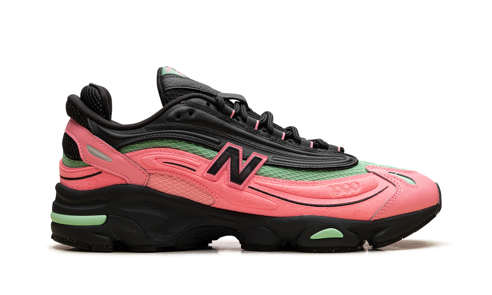 1000 "Black / Pink - Footlocker Exclusive" M1000FDM