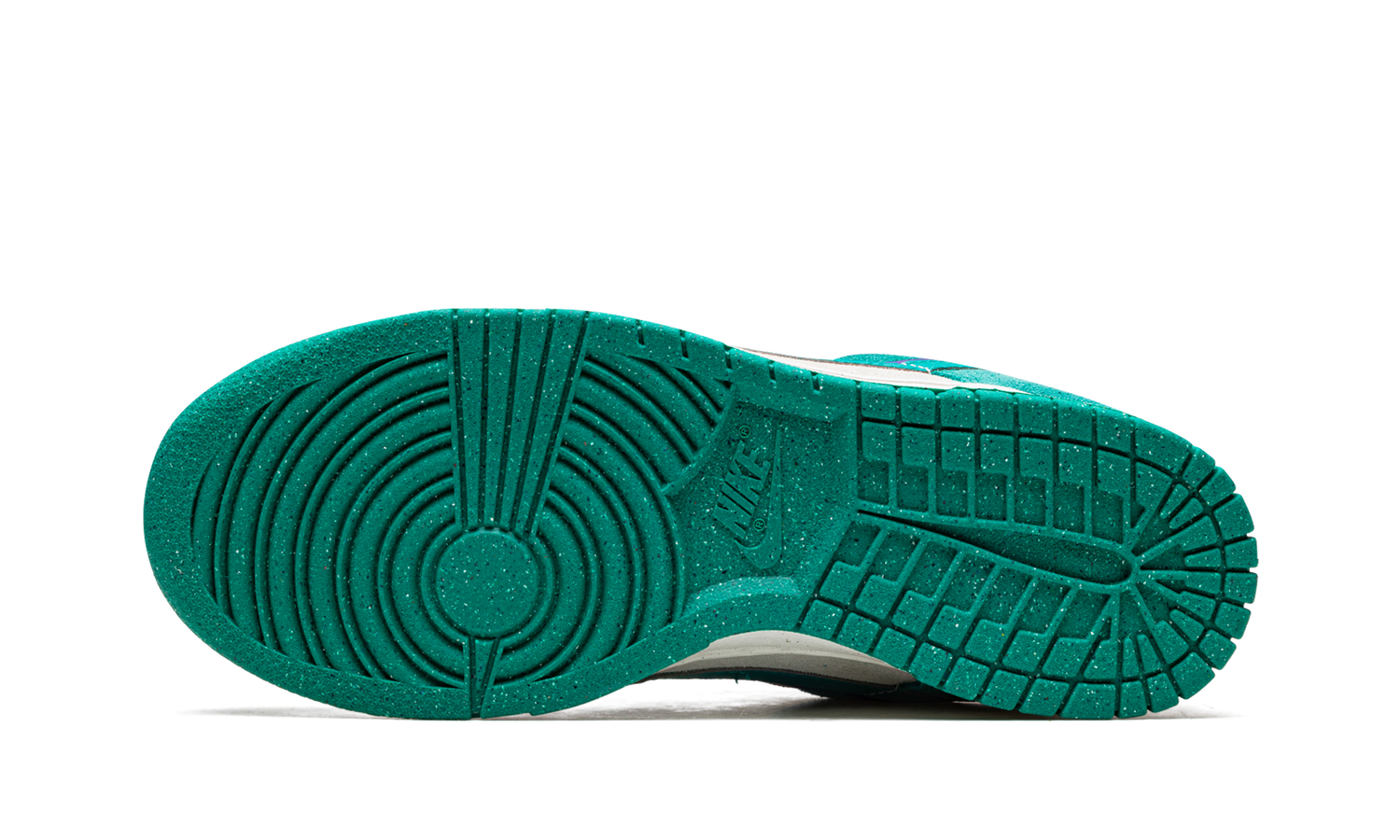 DUNK LO MNS WMNS "85" DO9457 101