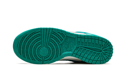 DUNK LO MNS WMNS "85" DO9457 101