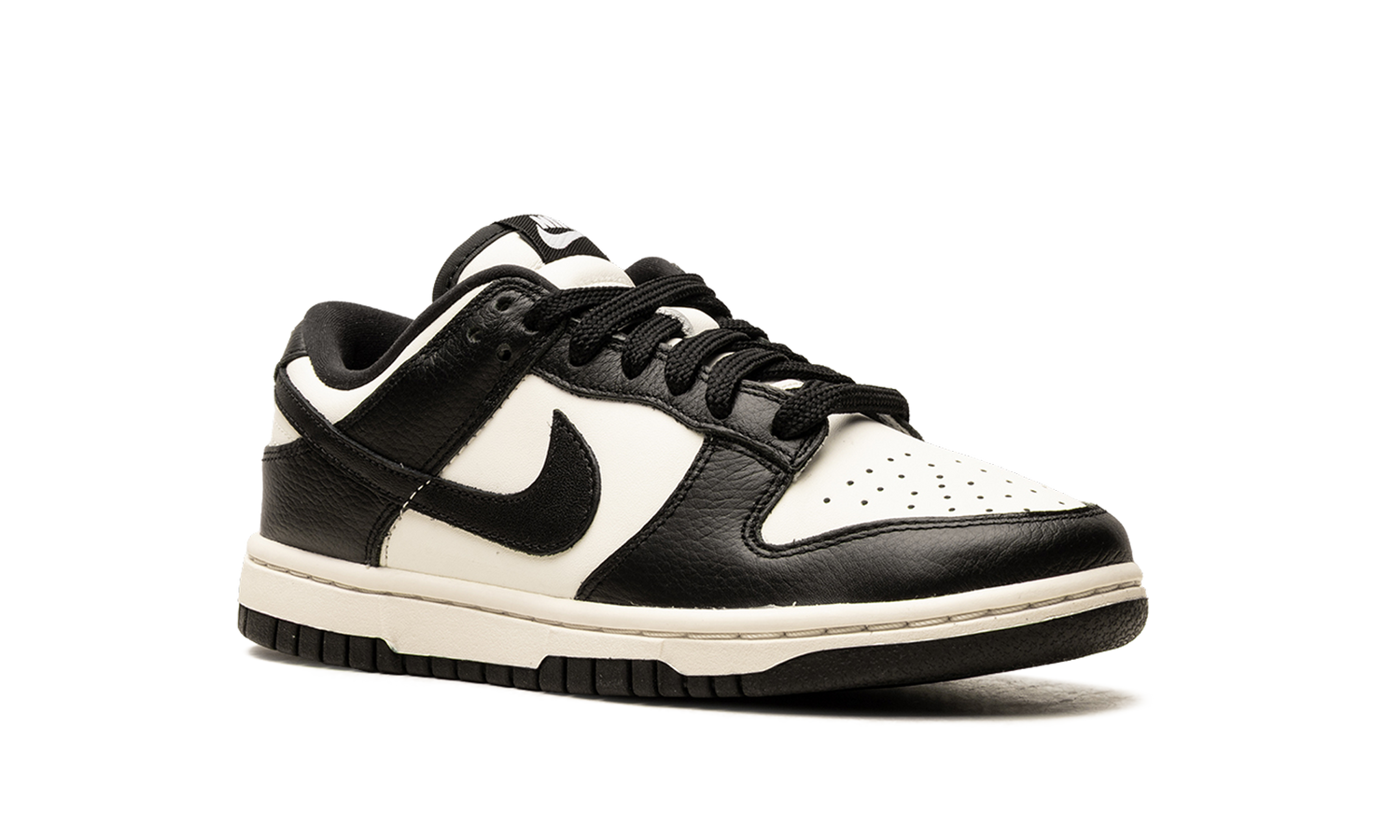 Dunk Low SE WMNS "Cherry Charms - Panda" HQ7487 100