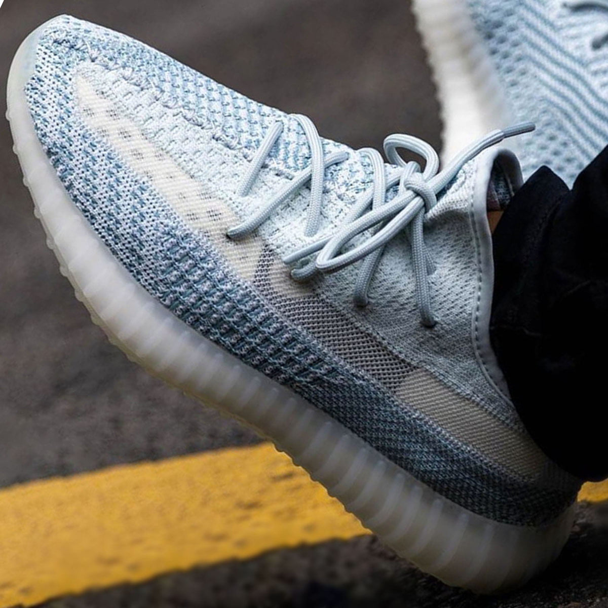 adidas Yeezy Boost 350 V2 ‘Cloud White Reflective’