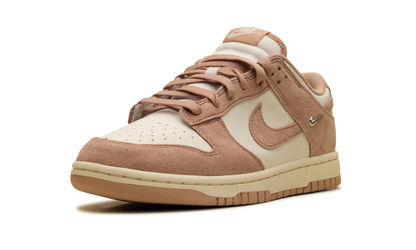 Dunk Low WMNS "Mini Swoosh - Rose Whisper" IB4417 102