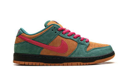 SB Dunk Low Pro "Green Noise Watermelon" HQ1625 301