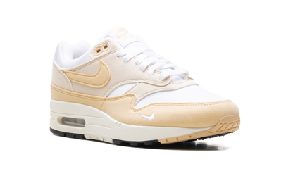 Air Max 1 &