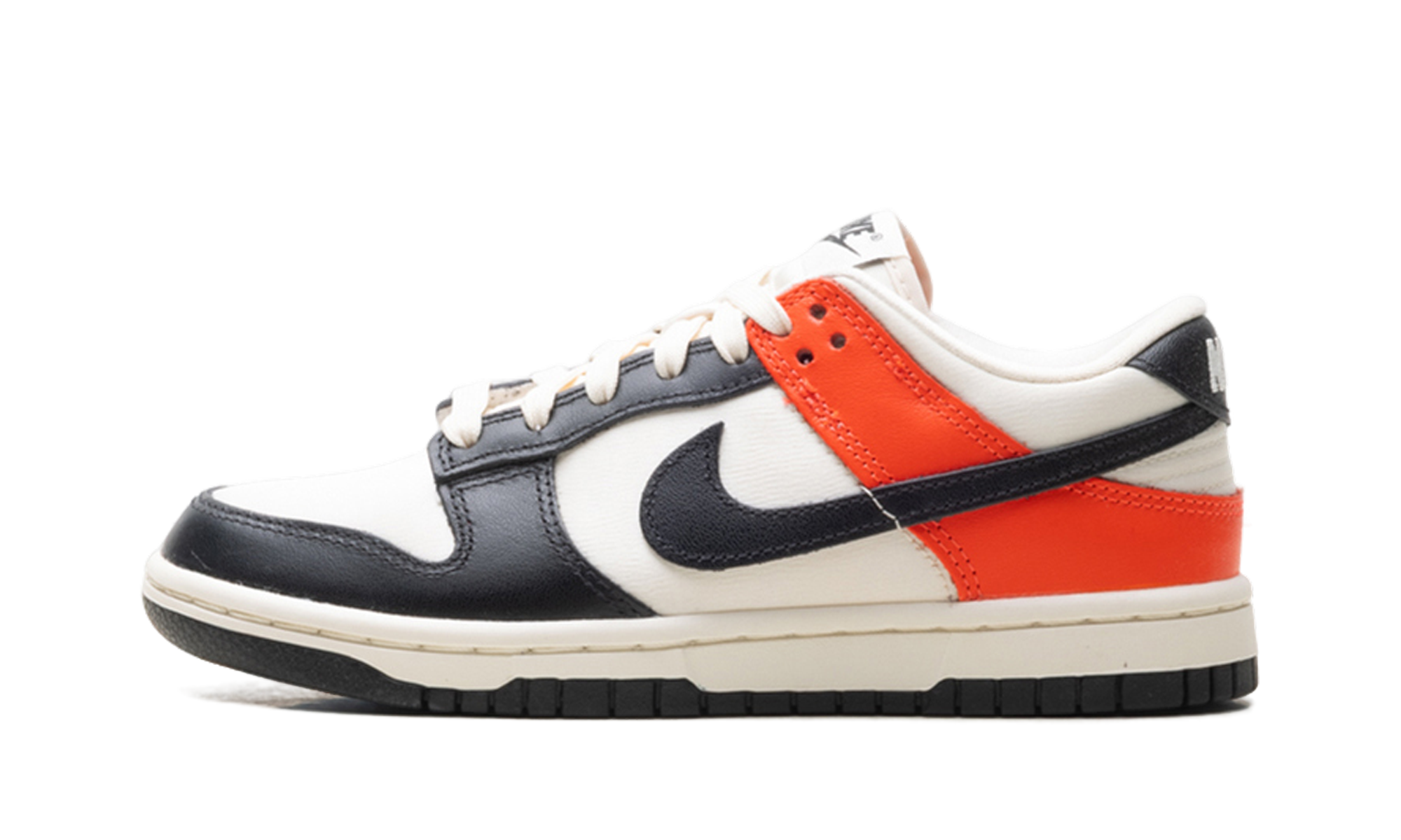 Dunk Low WMNS "Black Toe Bright Crimson" HQ3423 635