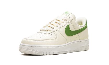NIKE AIR FORCE 1 &